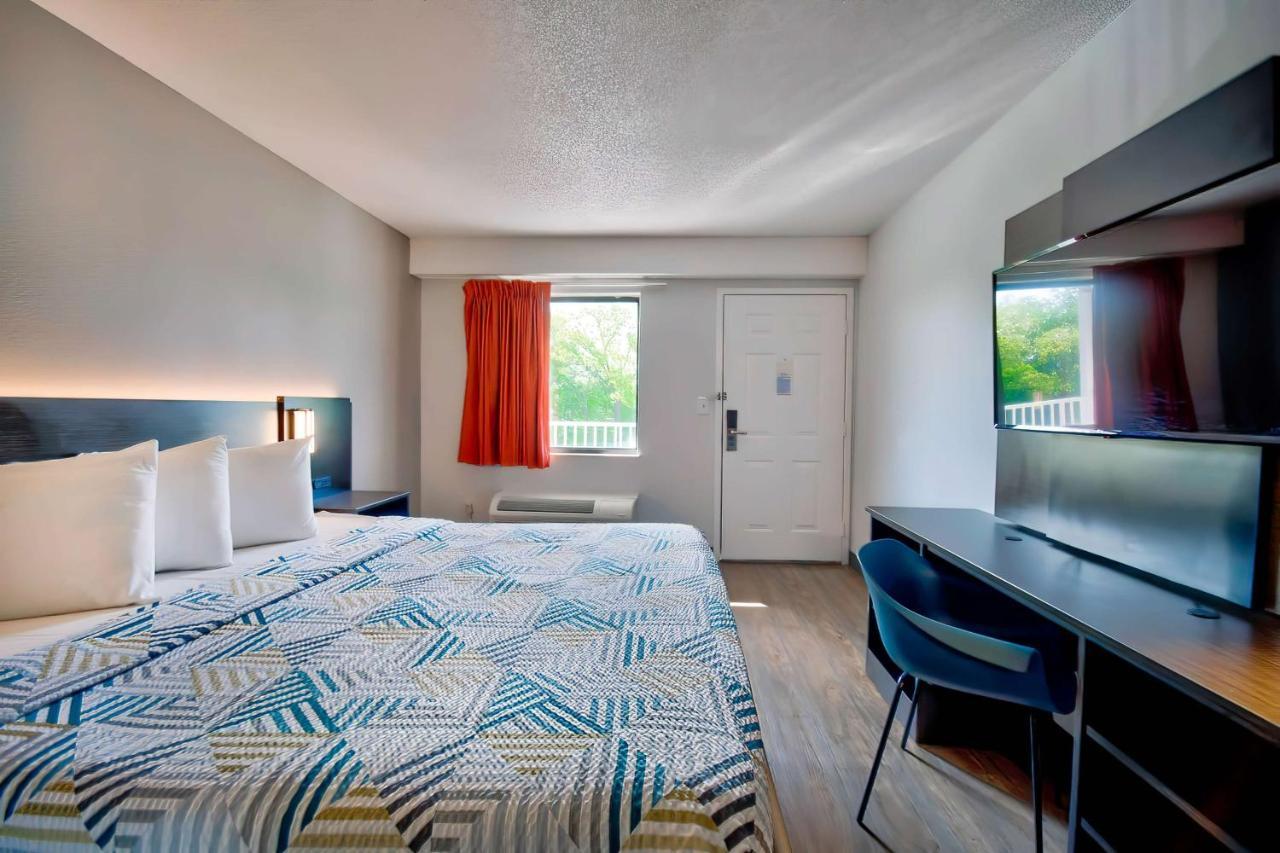 Motel 6-Warren, Mi - Detroit East Exteriör bild